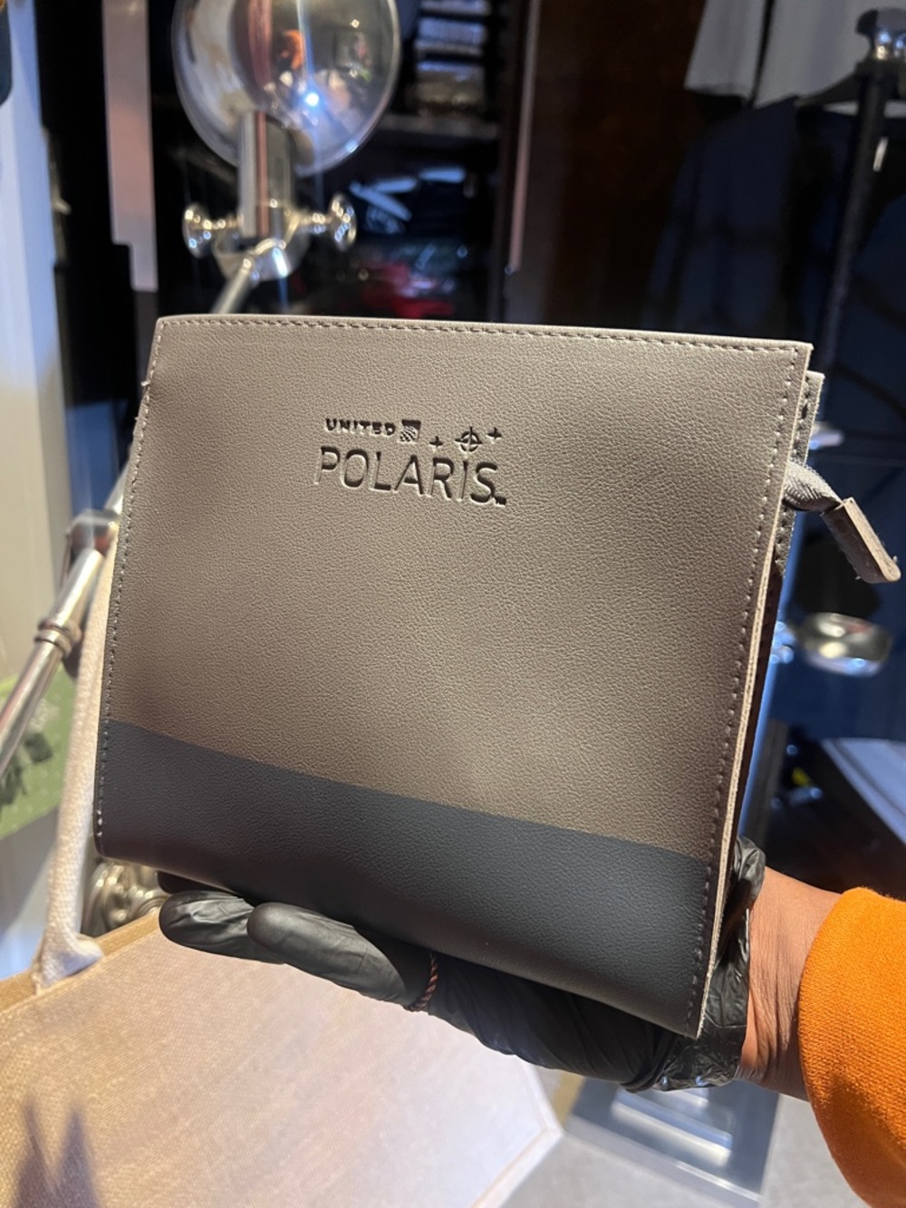 $22 Special United POLARIS 🌸exclusive toiletery bag for business travelers 🧳✨